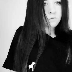 Meet your Posher, Caitlynn